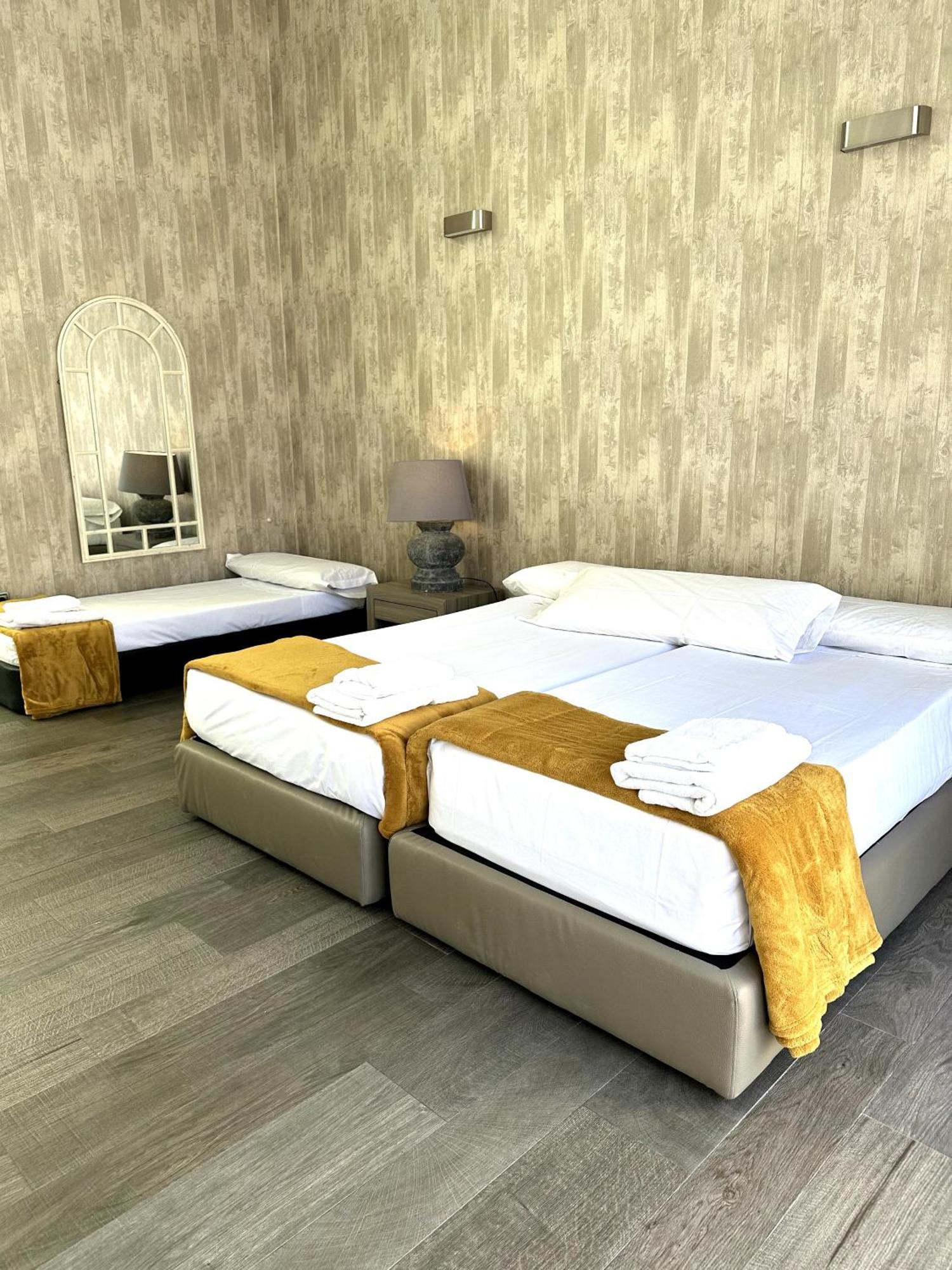 Mercado Central Suites Valencia Kültér fotó